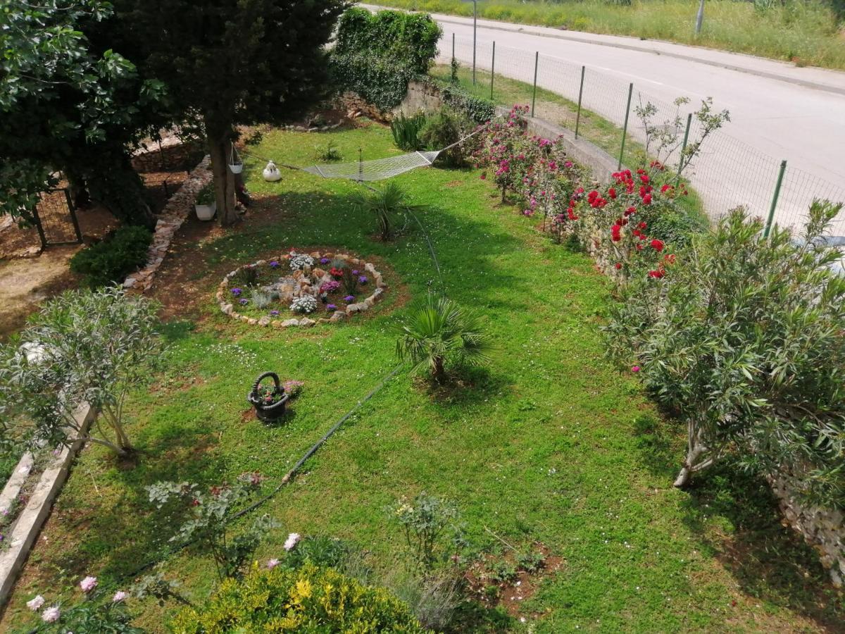 Floral Apartman Pula